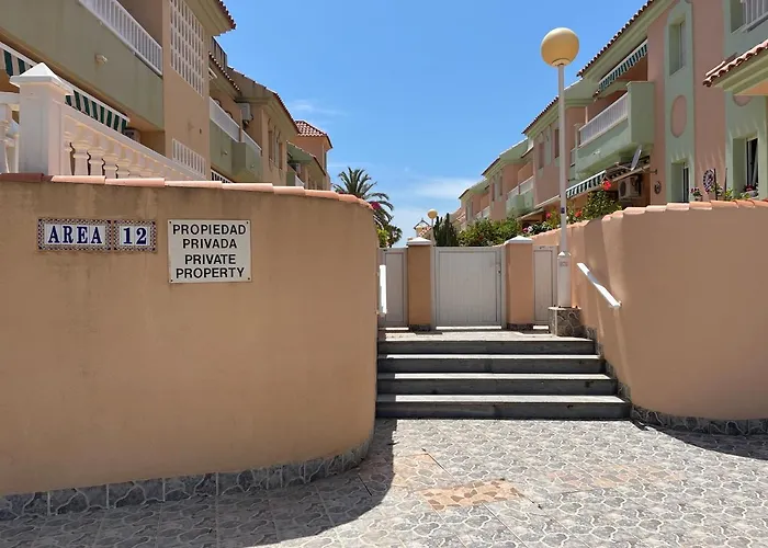 De Frente Marino Villa *